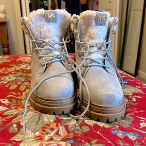 Never worn MK boots
